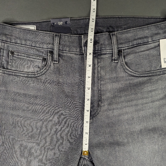 Gap Vintage Slim Mid-Rise Jean Washed Black,  NWT, (31/12R) - Picture 4 of 9